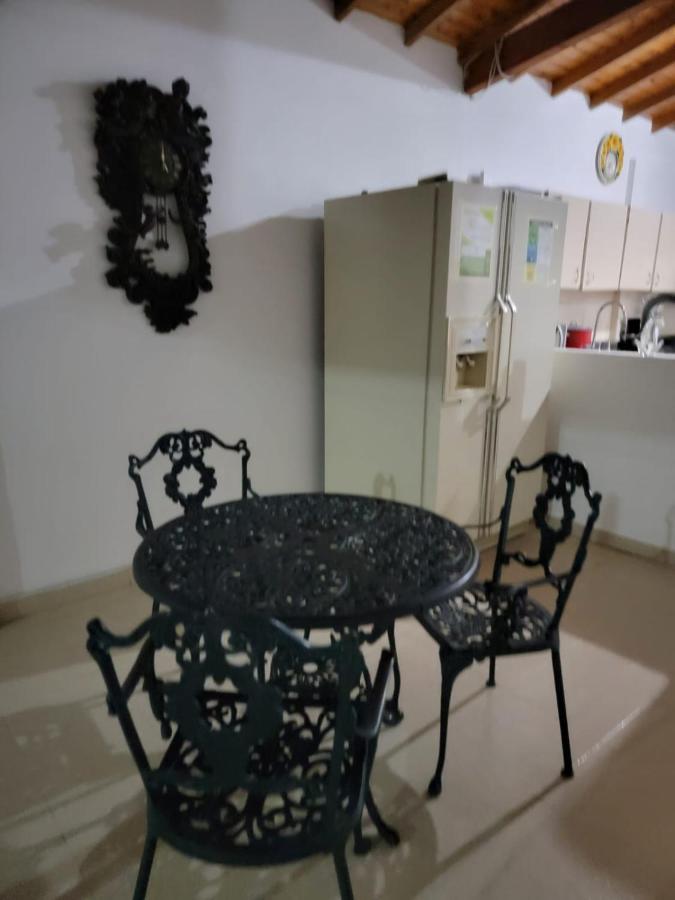 贾丁 Rosita 2酒店 外观 照片